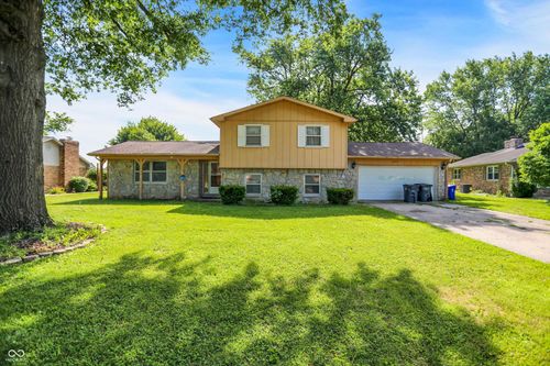 2922 Bagley Dr W, Kokomo, IN, 46902-3281 | Card Image