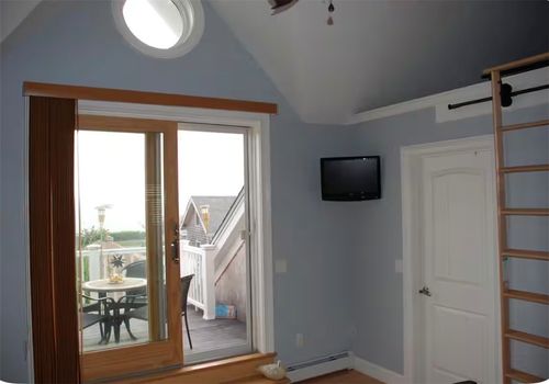 17 Lane Three, Narragansett, RI, 02882 | Card Image