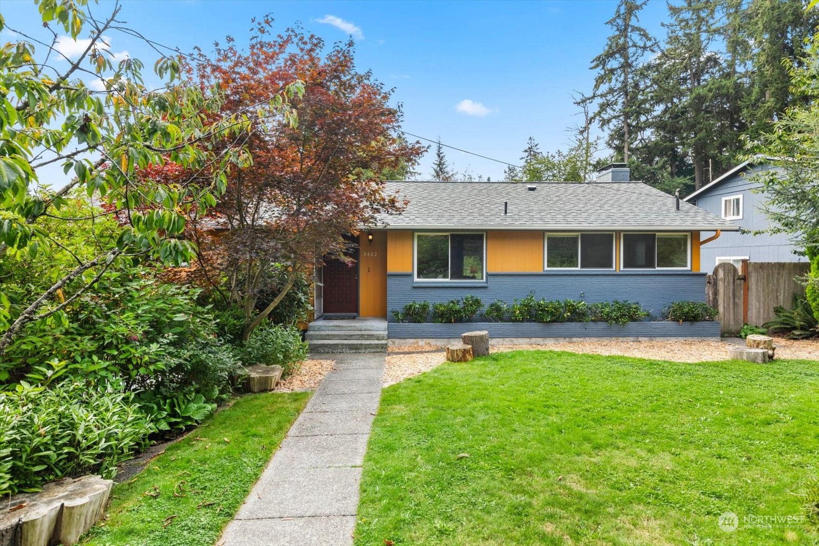 221st Pl, Edmonds, WA 98026
