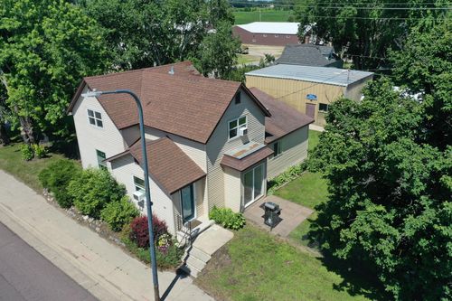 410 Atlantic Ave W, Grove City, MN, 56243-1166 | Card Image