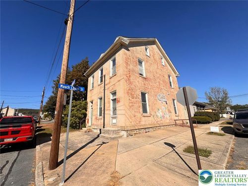 101 Market St, Tamaqua, PA, 18252-1747 | Card Image