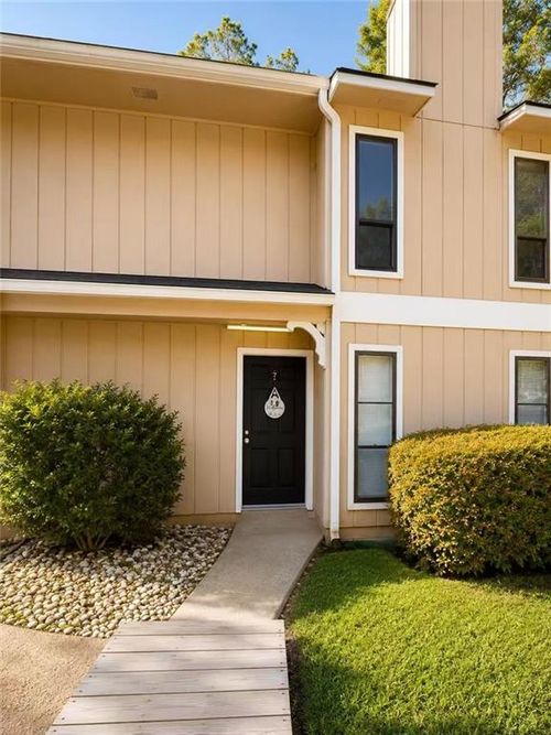 77-2340 Beaver Ruin Rd, Norcross, GA, 30071-3219 | Card Image