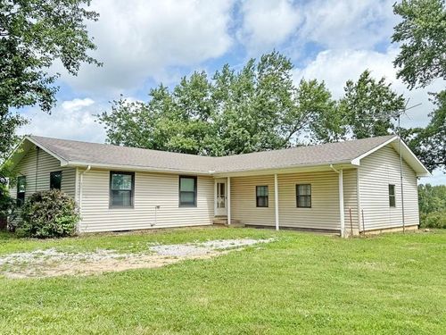 3225 E 1074 Rd, El Dorado Springs, MO, 64744-7327 | Card Image