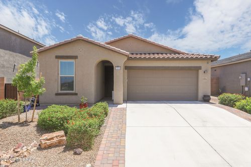 7771 S Wolf Creek Dr, Tucson, AZ, 85757-0114 | Card Image