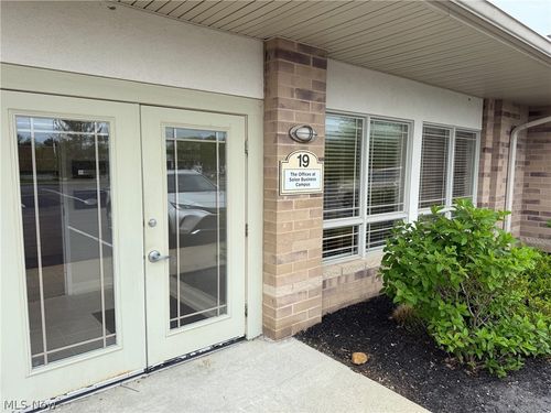 19-31320 Solon Rd, Solon, OH, 44139-3572 | Card Image