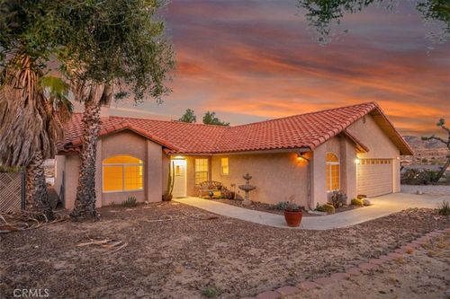 7655 Ventura Ave, Yucca Valley, CA, 92284-2360 | Card Image