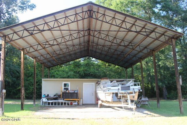 6562 Messer Rd, House other with 3 bedrooms, 2 bathrooms and null parking in Grand Ridge FL | Image 15