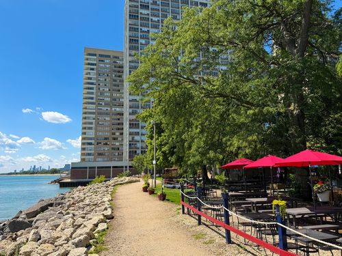 2707-6171 N Sheridan Rd, Chicago, IL, 60660-5839 | Card Image