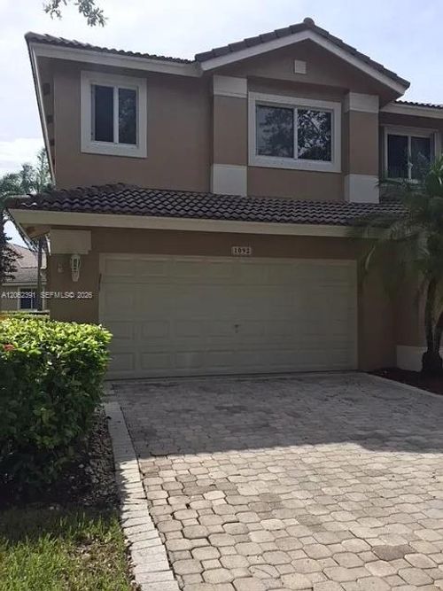 1092 Sw 158th Ave, Pembroke Pines, FL, 33027-2246 | Card Image