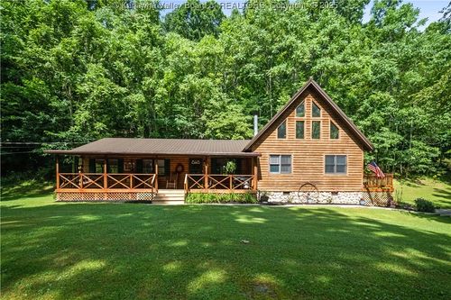 180 Tryphenia Rd, Hurricane, WV, 25526-5687 | Card Image
