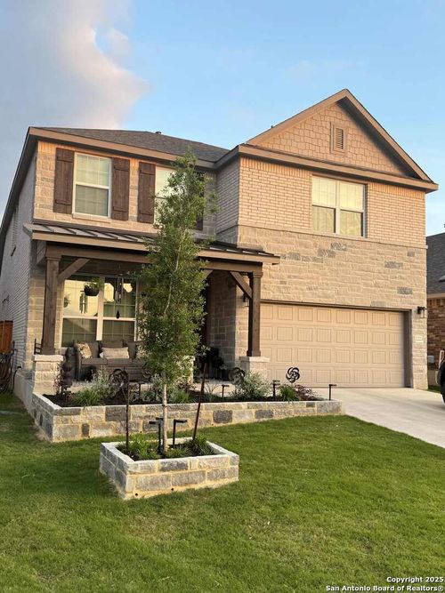 2223 Bluewood St, New Braunfels, TX, 78132-5423 | Card Image