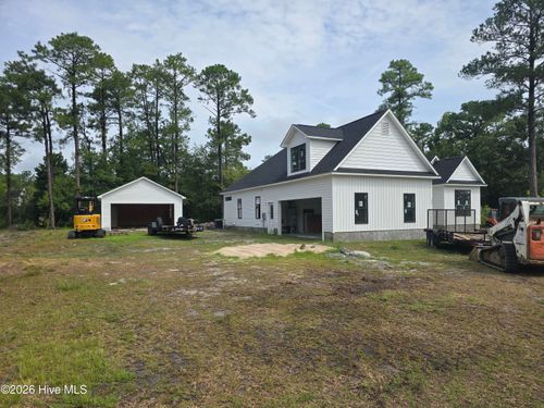 102 Dottie Ln, Hampstead, NC, 28443-3766 | Card Image