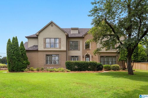 232 Beaumont Dr, Vestavia Hills, AL, 35216-1304 | Card Image
