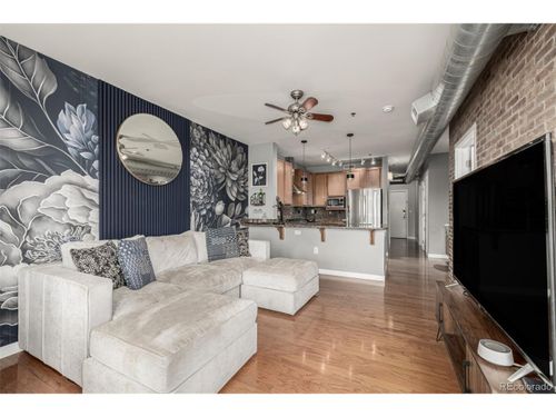 apt-305-1313 S Clarkson St, Denver, CO, 80210-2286 | Card Image
