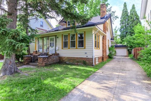 3318 Tullamore Rd, Cleveland Heights, OH, 44118-2917 | Card Image