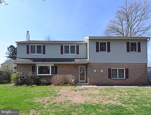 233 Broadway Ave, HORSHAM, PA, 19044-3236 | Card Image