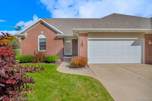 13303 Spruce Ct, Linden, MI, 48451-8830 | Card Image