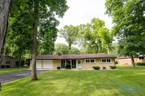 209 Huron Ave, Defiance, OH, 43512-3316 | Card Image