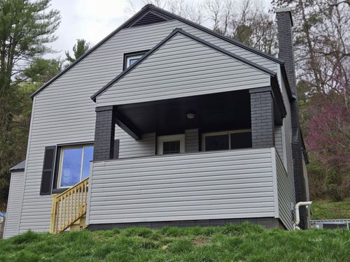 787 Mohican Ave, Logan, OH, 43138-1843 | Card Image