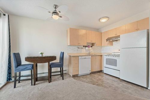 3421-1620 70 St Se, Calgary, AB, T2A7Z2 | Card Image