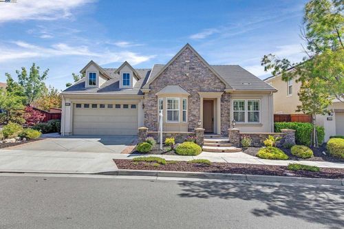 5434 Belarus St, Danville, CA, 94506-5042 | Card Image