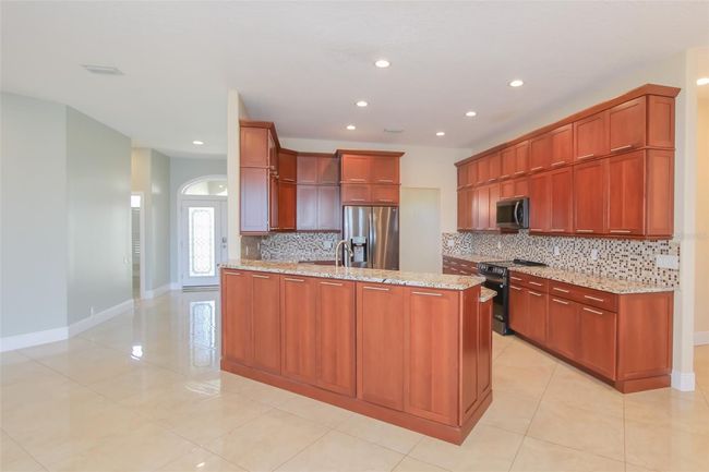 946 Allegro Ln, House other with 4 bedrooms, 3 bathrooms and null parking in APOLLO BEACH FL | Image 10