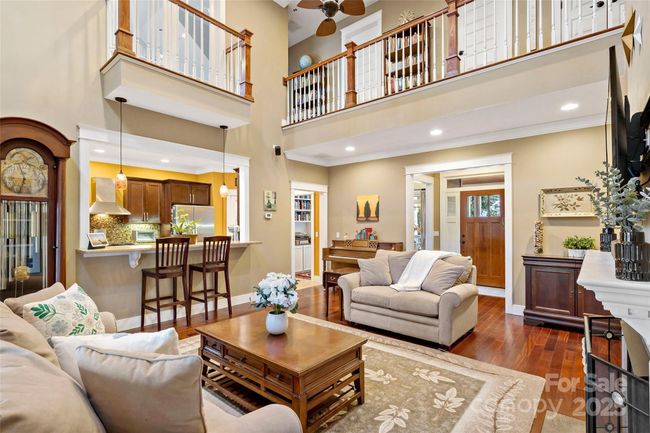 Living Room | Image 10
