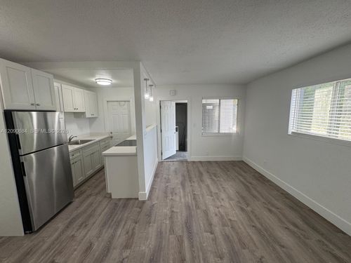 10-2325 Arthur St, Hollywood, FL, 33020-3077 | Card Image
