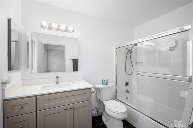 5 - 3827 W Avenue 41, Condo with 3 bedrooms, 3 bathrooms and 2 parking in LOS ANGELES CA | Image 23