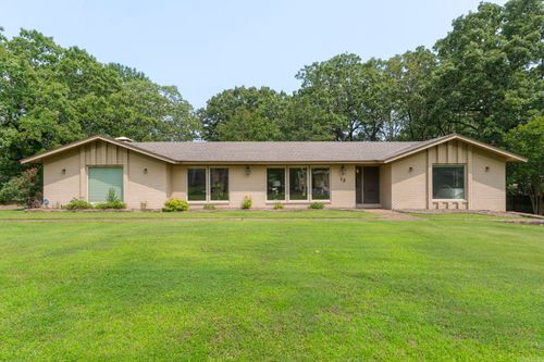 13 Heritage Park Cir, North Little Rock, AR, 72116-8528 | Card Image