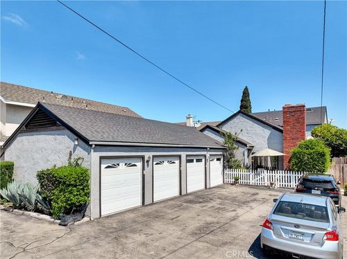 416 Hamilton St, Costa Mesa, CA, 92627-9501 | Card Image