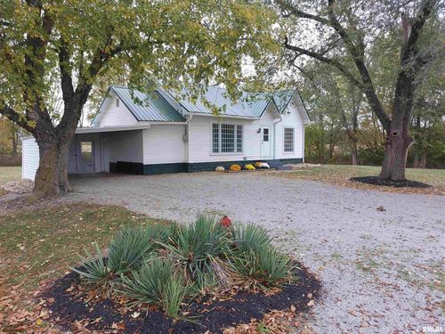 5003 N Cherryville Ln, Bonnie, IL, 62816-3304 | Card Image