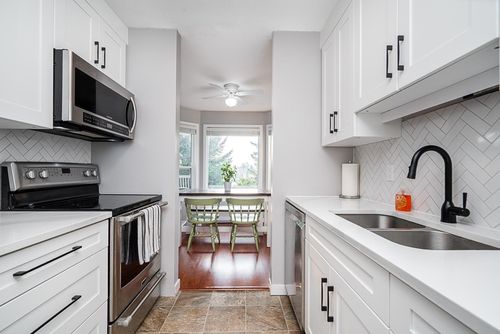 309-45222 Watson Rd, Chilliwack, BC, V2R3J4 | Card Image