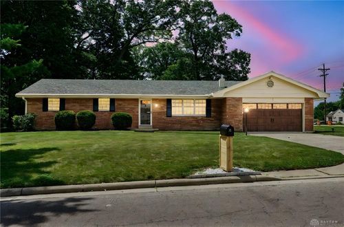 3299 Suburban Dr, Beavercreek, OH, 45432-2536 | Card Image