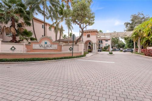 apt-318-2009 Se 10th Ave, Fort Lauderdale, FL, 33316-4514 | Card Image