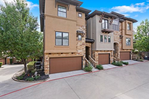 apt-3-6533 E Hill Dr, Austin, TX, 78731-4338 | Card Image