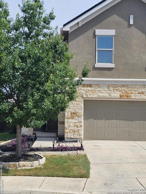 5726 Chestnut Xing, San Antonio, TX, 78266-4412 | Card Image