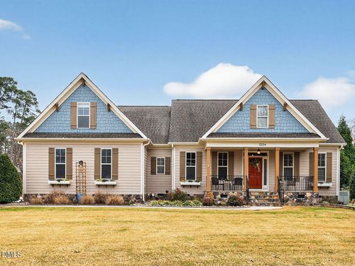 1304 Golden Bluff Ln, Fuquay Varina, NC, 27526-5395 | Card Image