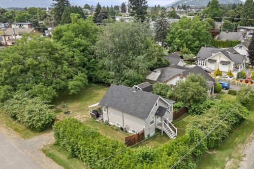46028 King Ave, Chilliwack, BC, V2P3B4 | Card Image