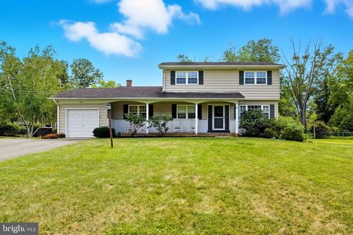 5 Corey Dr, EWING, NJ, 08628-1504 | Card Image