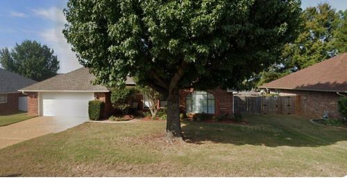 8615 Keswick Pl, Fort Smith, AR, 72903-6333 | Card Image