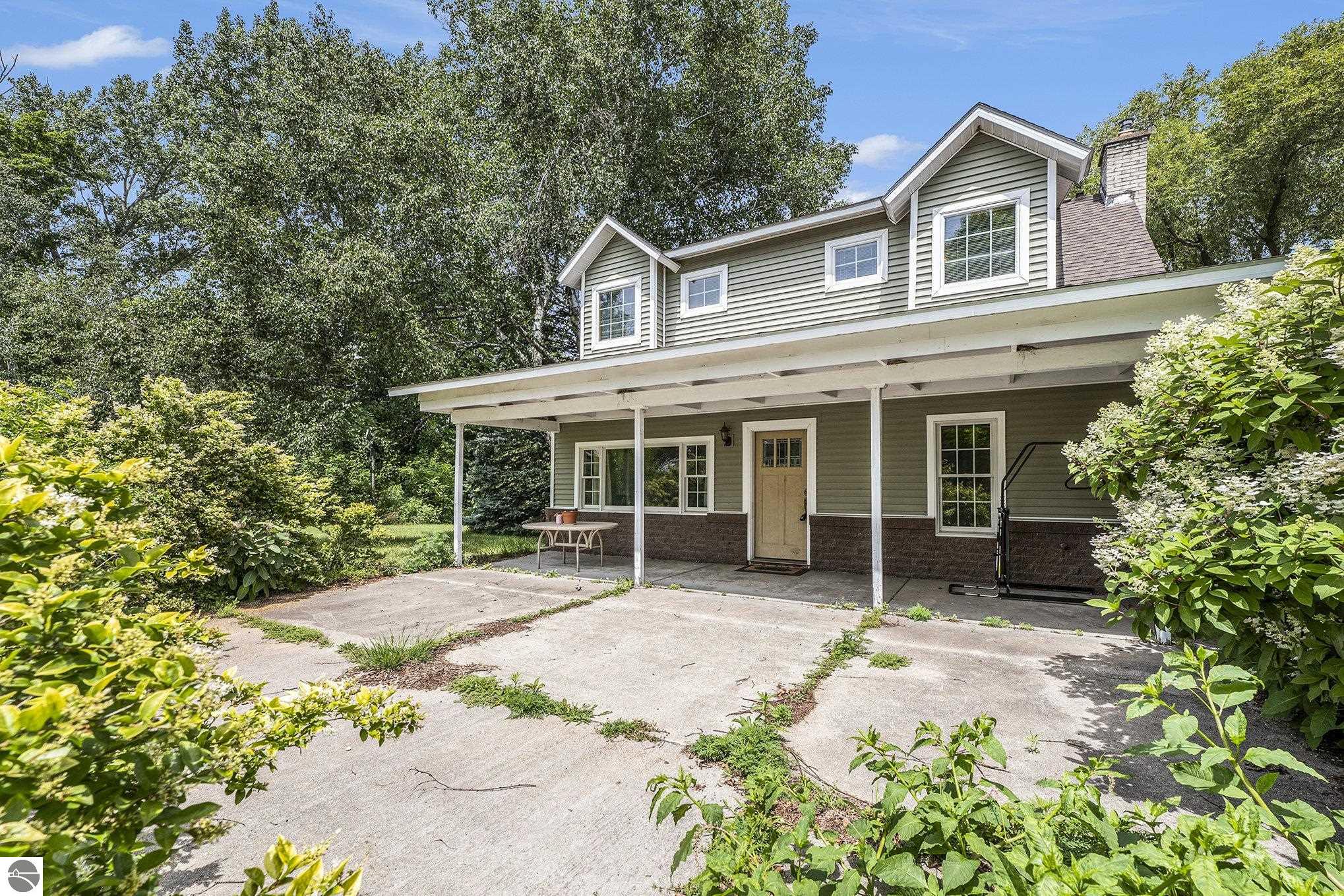 Joyfield Rd, Frankfort, MI 49635