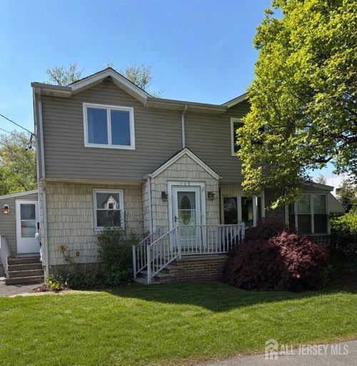 139 N Maple St, Avenel, NJ, 07001-1851 | Card Image