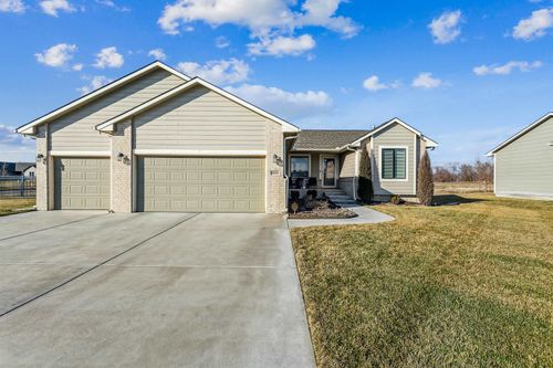 10530 W Wilkinson St, Maize, KS, 67101-3785 | Card Image