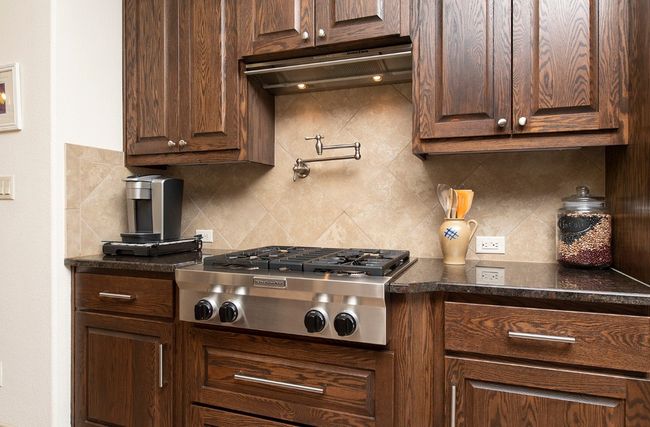 Pot Filler and Gas Cooktop for the Serious Chef with vented exhast fan. | Image 12