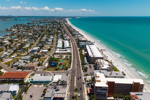 1-10 164th Ave, REDINGTON BEACH, FL, 33708-1552 | Card Image