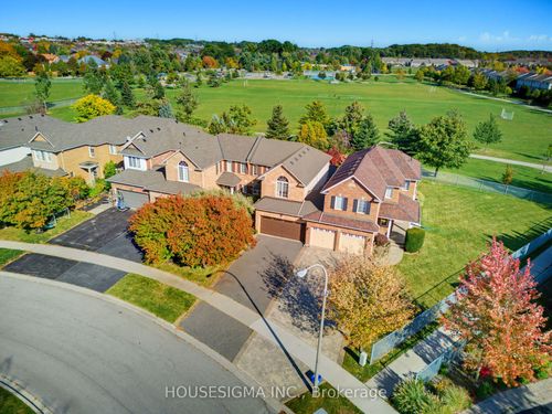 103 Thoroughbred Blvd, Ancaster, ON, L9K1N3 | Card Image