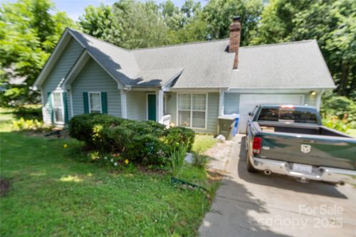 500 Reed Creek Rd, Mooresville, NC, 28117-8033 | Card Image