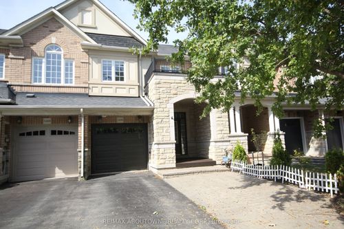 3490 Whilabout Terr, Oakville, ON, L6L6X3 | Card Image