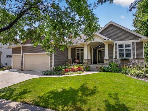 912 Pebblebrook Dr, Waunakee, WI, 53597-2804 | Card Image